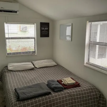 Small Room In Miami With Private Entrance